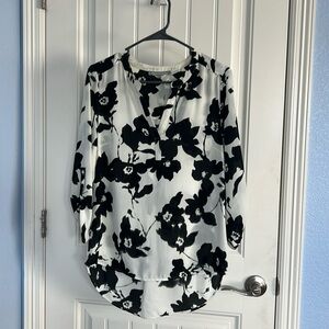 Daniel Rainn Shirt Woman’s Medium Koda Split Neck Floral Tunic Adjustable Sleeve